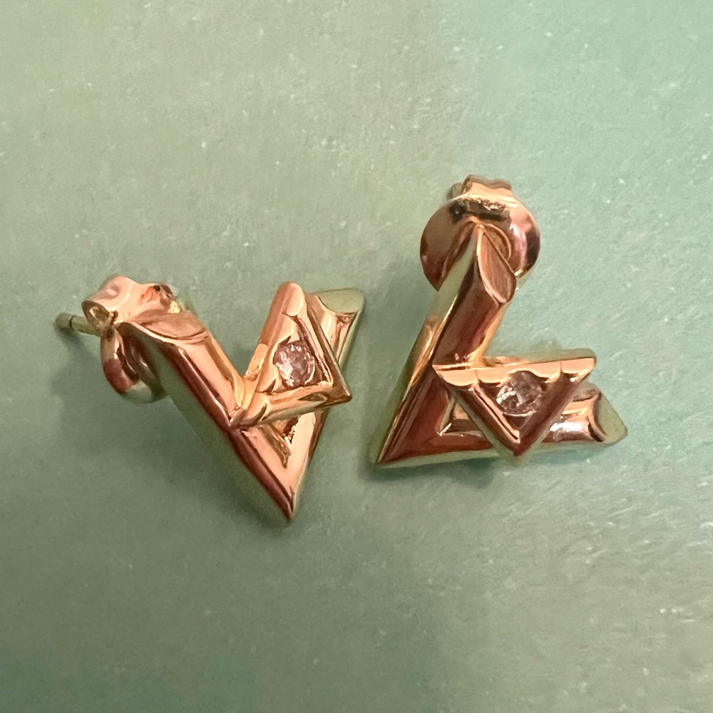 Stud earrings